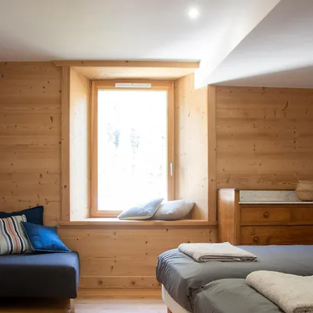 T4 Spacieux Avec Balcon Aux Pieds Des Sentiers Avec Vue Sur Les Montagnes - Jusqu'a 8 Personnes 아파트 *